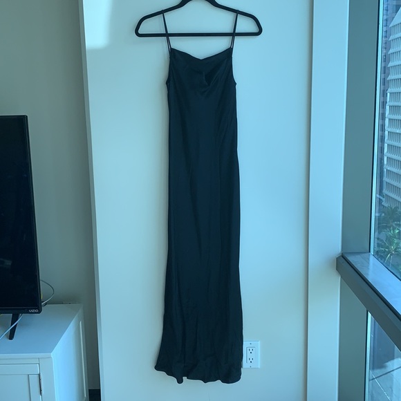 🆕 Zara Satin Effect Midi Dress (Black) - Picture 5 of 5